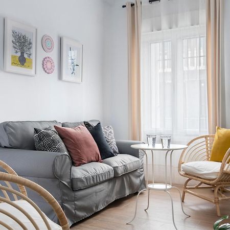 Mino Suite Apartment Seville Exterior photo